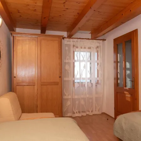 House Klementina * Martinšćica