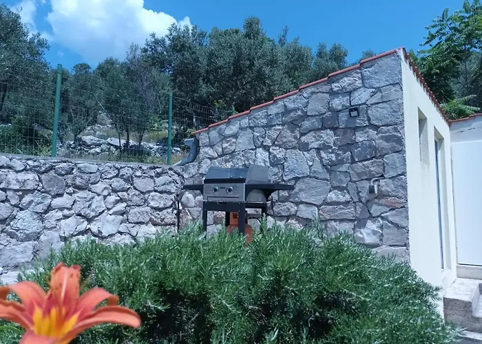 Semesterbostad House Klementina *