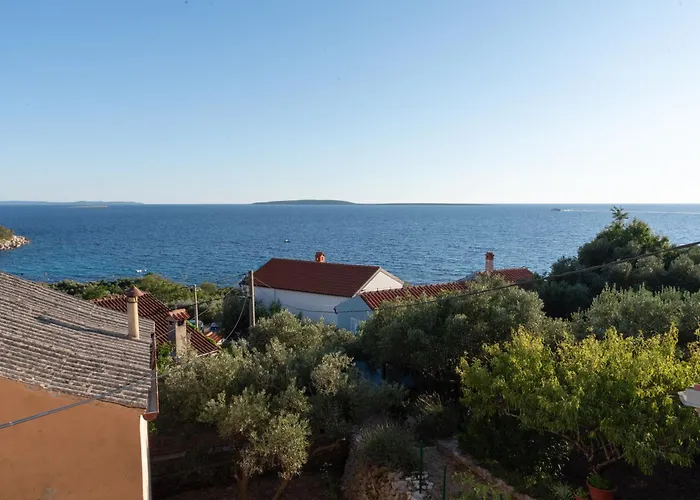 House Klementina Semesterbostad *