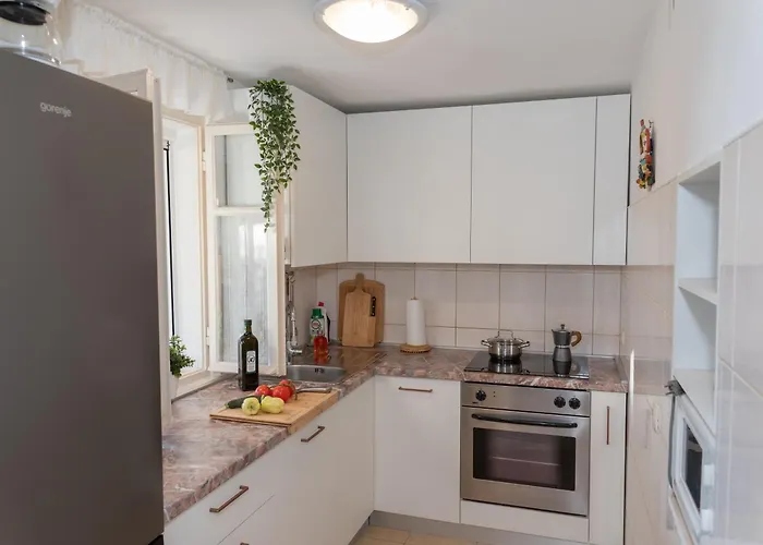 House Klementina Semesterbostad *