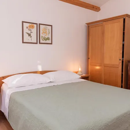 بيت للعطل House Klementina