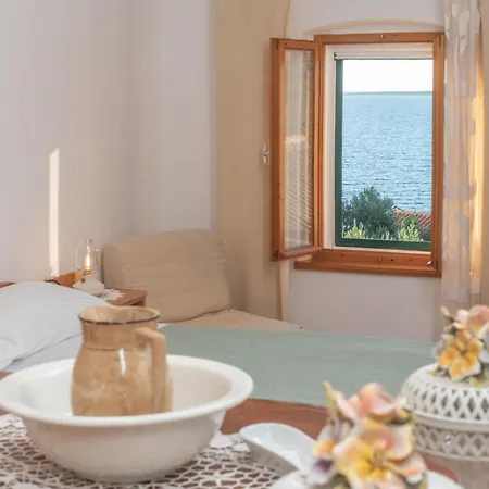 House Klementina بيت للعطل Martinšćica